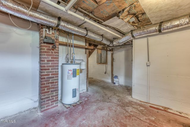 4456 Lee Highway, Marion, VA 24354