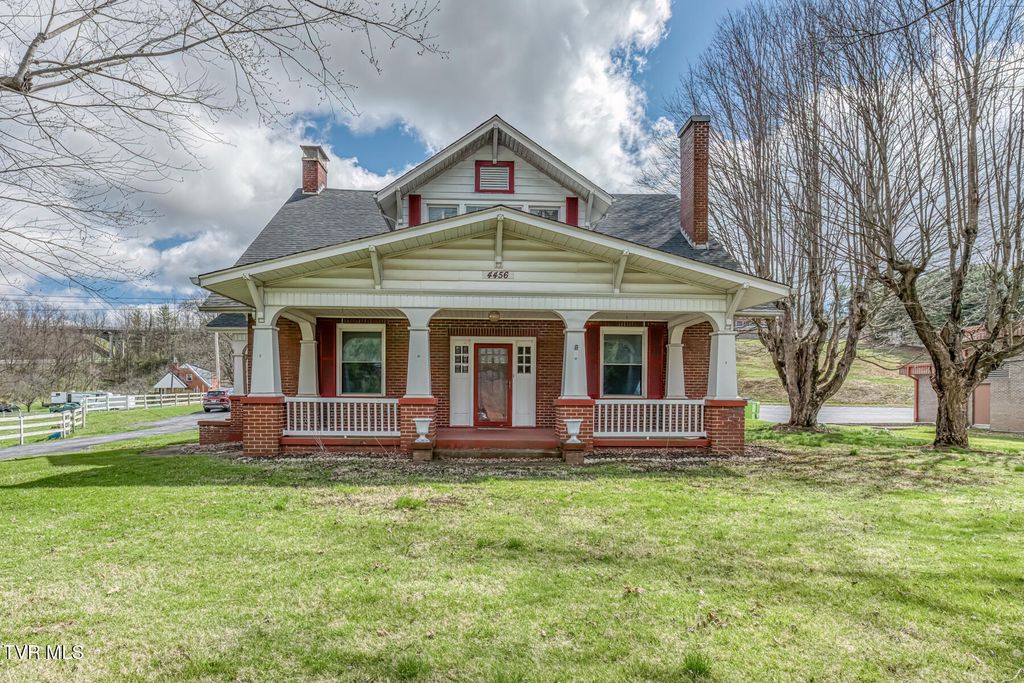 4456 Lee Highway, Marion, VA 24354