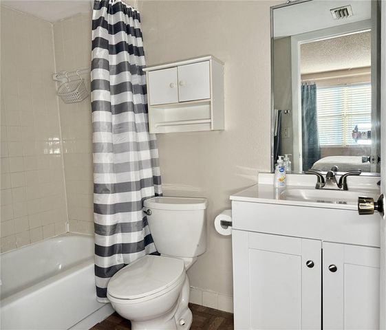 5054 TERRACE CLUB LANE 101, Tampa, FL 33617