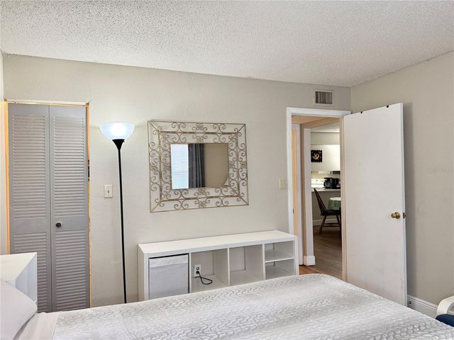 5054 TERRACE CLUB LANE 101, Tampa, FL 33617