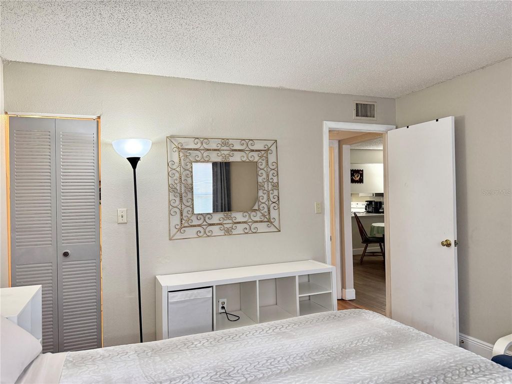 Image 14 of property listing at 5054 TERRACE CLUB LANE 101, Tampa, FL 33617