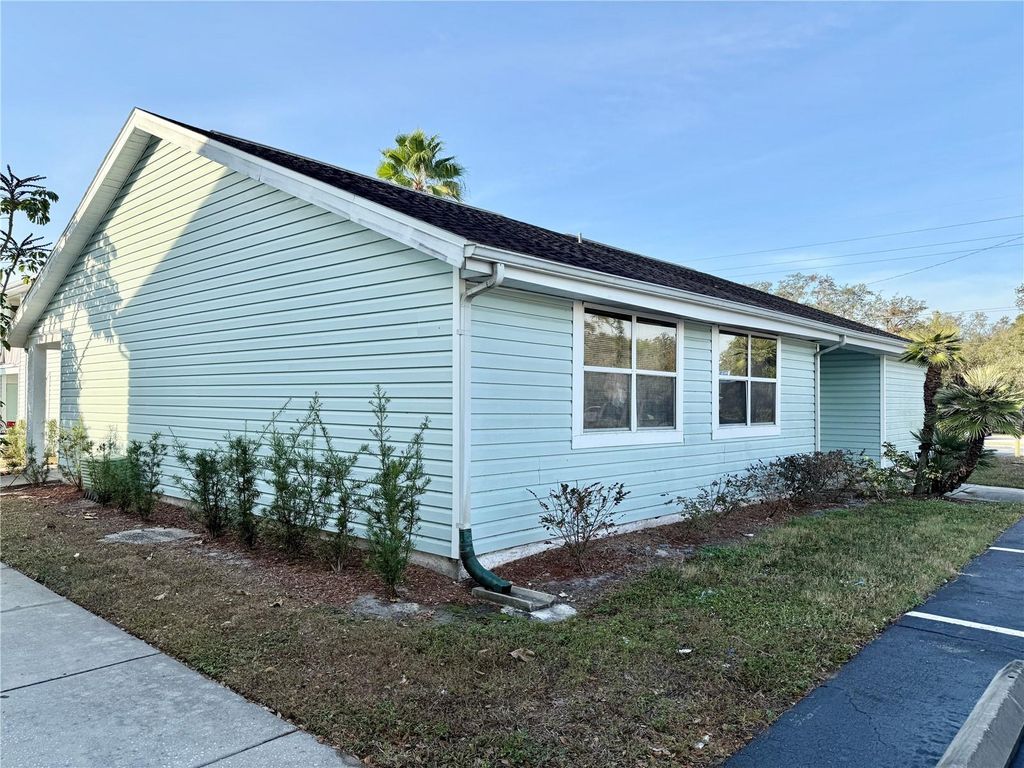 Image 21 of property listing at 5054 TERRACE CLUB LANE 101, Tampa, FL 33617
