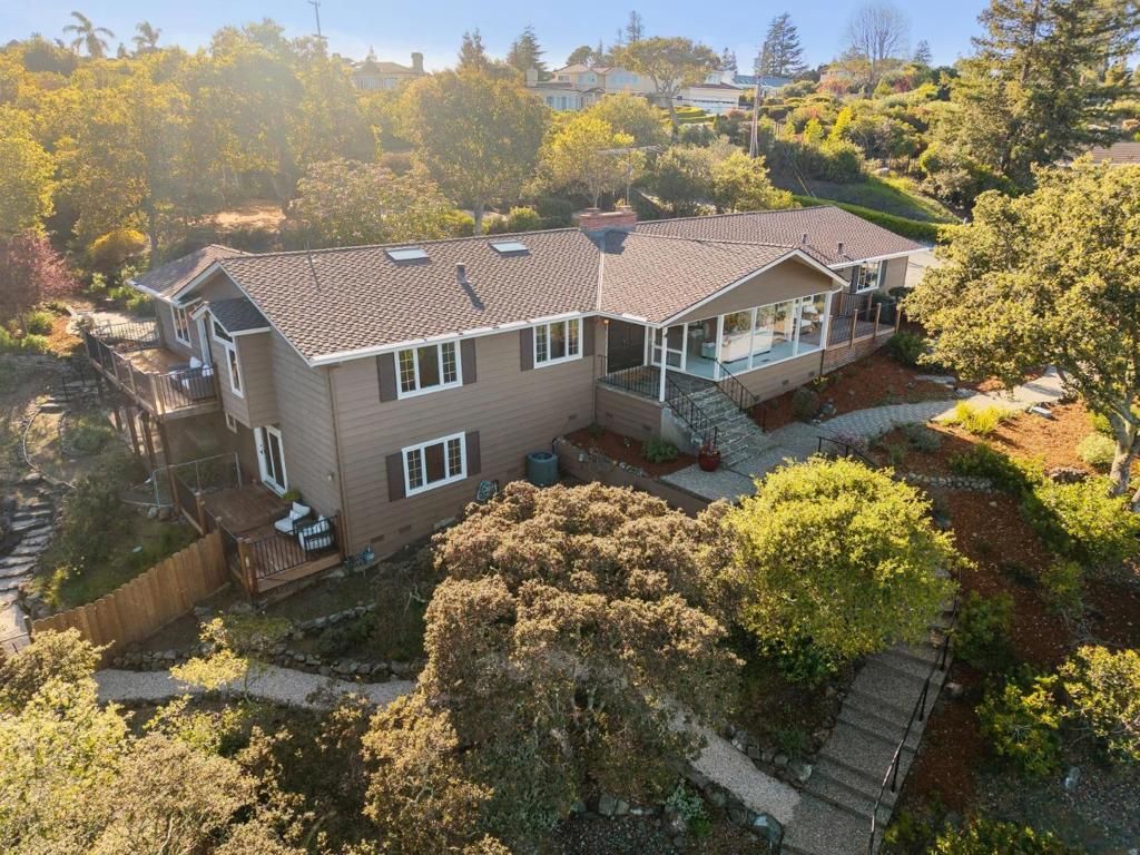 Image 1 of property listing at 199 Brookwood Road, Woodside, CA 94062