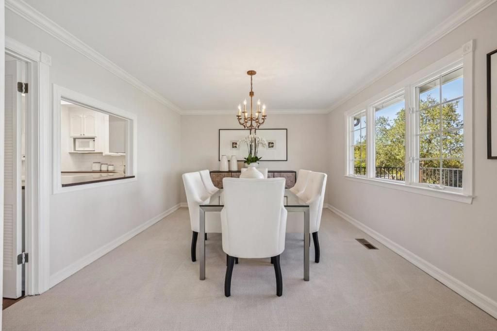 Image 11 of property listing at 199 Brookwood Road, Woodside, CA 94062