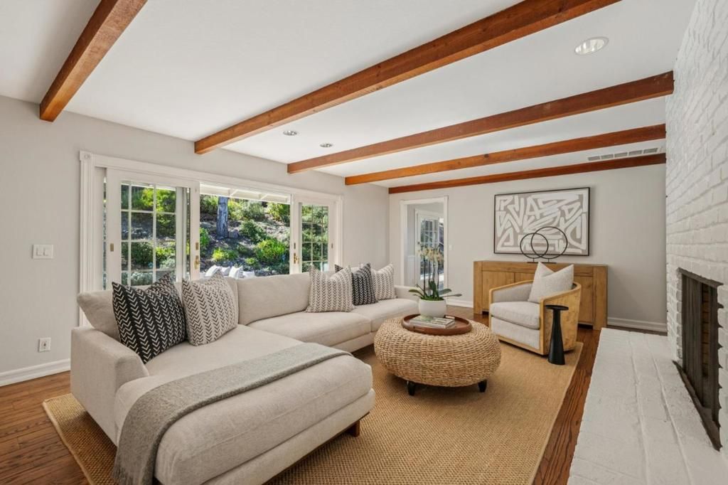 Image 13 of property listing at 199 Brookwood Road, Woodside, CA 94062