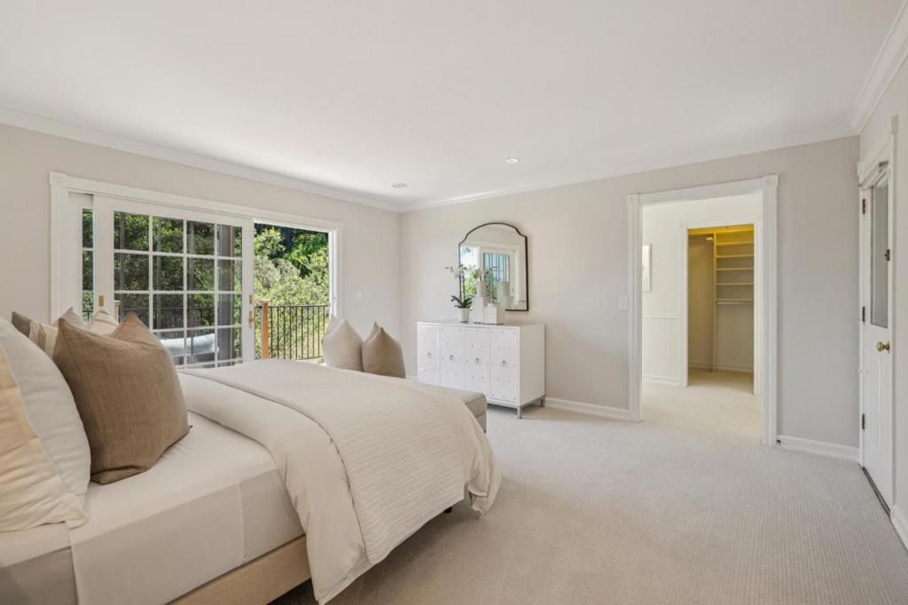 Image 18 of property listing at 199 Brookwood Road, Woodside, CA 94062