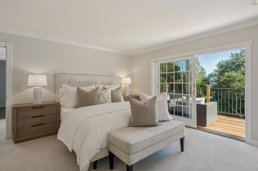 Image 19 of property listing at 199 Brookwood Road, Woodside, CA 94062