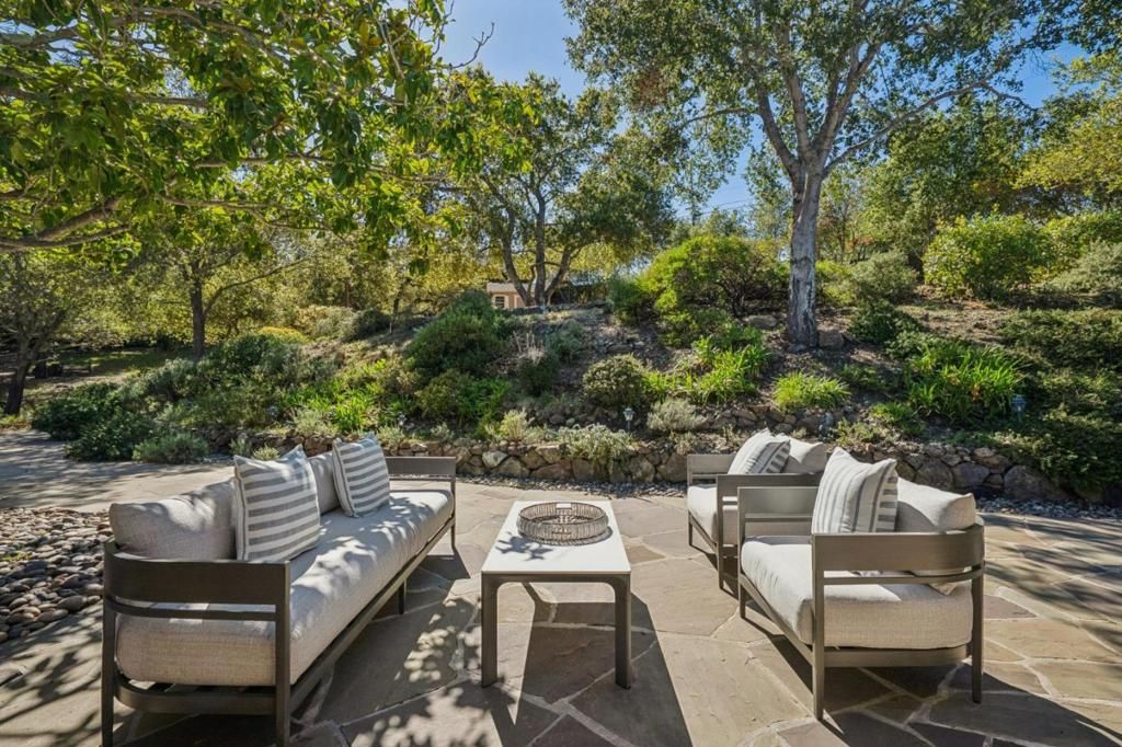 Image 29 of property listing at 199 Brookwood Road, Woodside, CA 94062