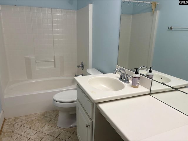 2805 Priceville Road, Gilbert, SC 29054