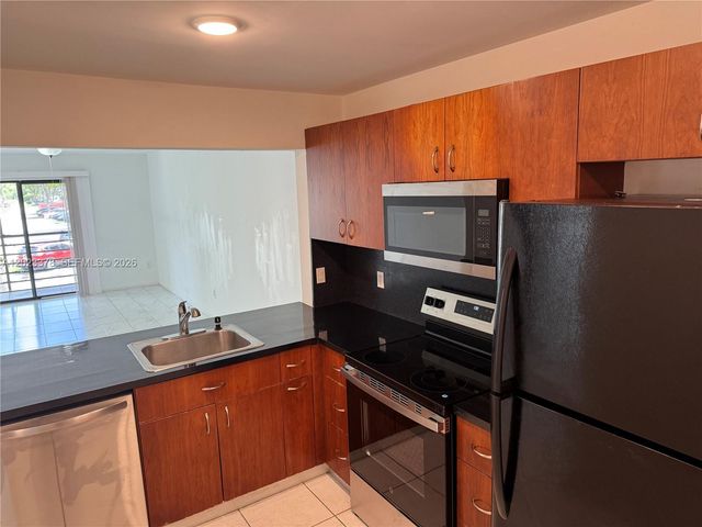 20825 NE 8th Ct 203-19, Miami, FL 33179