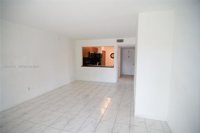 20825 NE 8th Ct 203-19, Miami, FL 33179