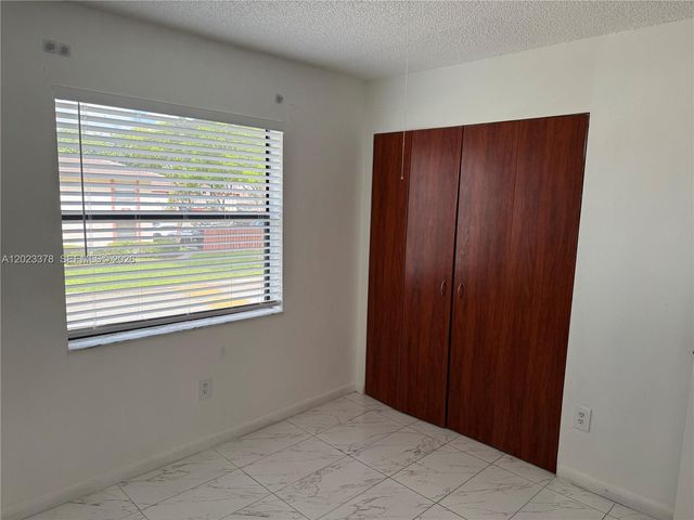 20825 NE 8th Ct 203-19, Miami, FL 33179