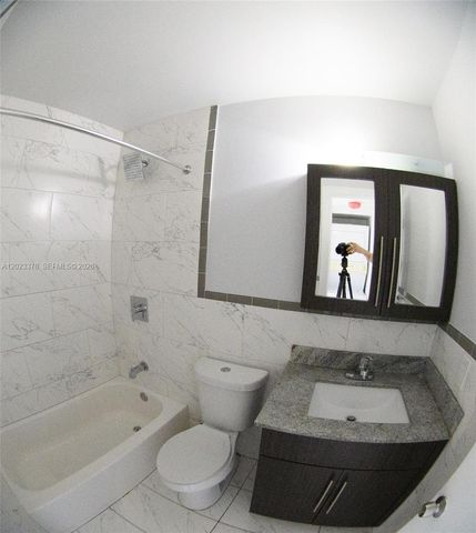 20825 NE 8th Ct 203-19, Miami, FL 33179