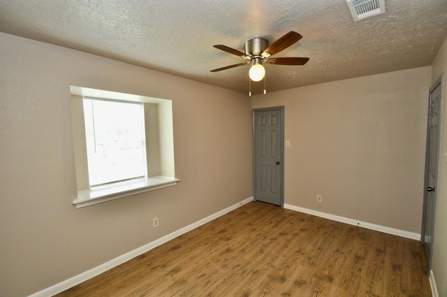 6822 La Puente Drive, Houston, TX 77083