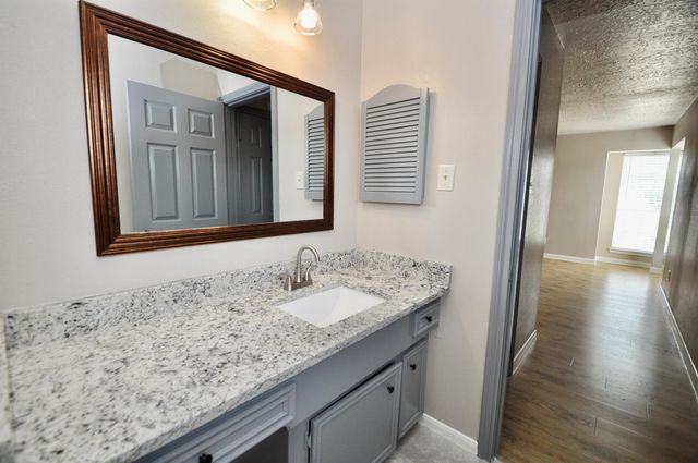6822 La Puente Drive, Houston, TX 77083