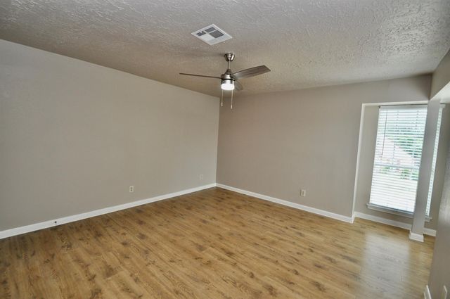 6822 La Puente Drive, Houston, TX 77083