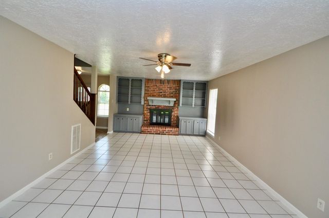 6822 La Puente Drive, Houston, TX 77083