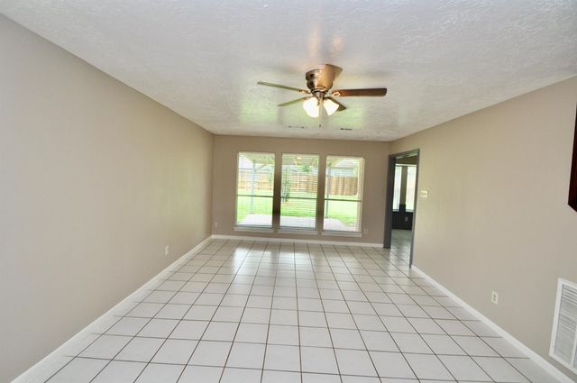 6822 La Puente Drive, Houston, TX 77083