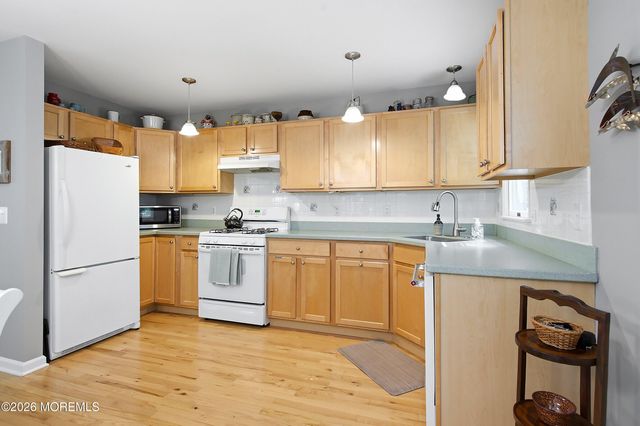 48 Bayview Boulevard, Barnegat, NJ 08005