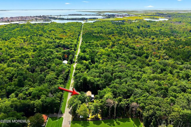48 Bayview Boulevard, Barnegat, NJ 08005