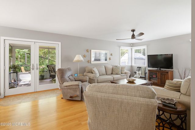 48 Bayview Boulevard, Barnegat, NJ 08005