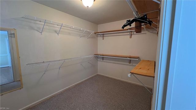 304 Plantation Ln, Smithfield, VA 23430