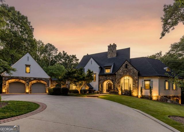 1395 Hearst Drive NE, Brookhaven, GA 30319