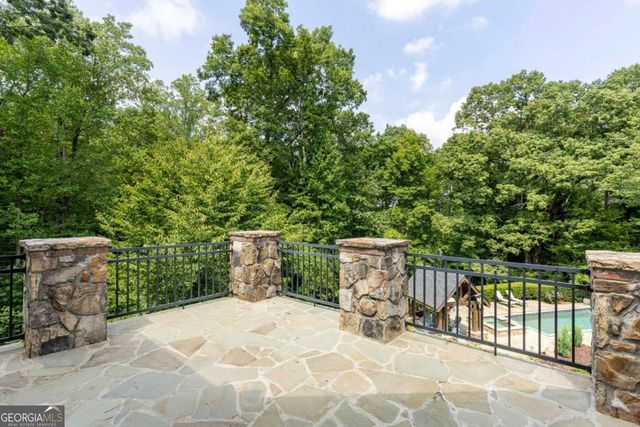 1395 Hearst Drive NE, Brookhaven, GA 30319