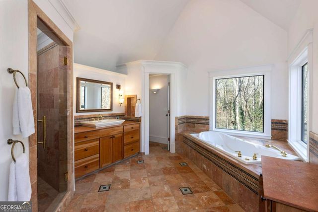 1395 Hearst Drive NE, Brookhaven, GA 30319