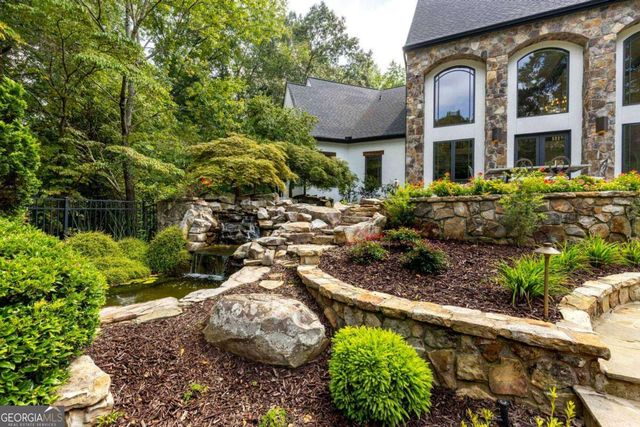 1395 Hearst Drive NE, Brookhaven, GA 30319