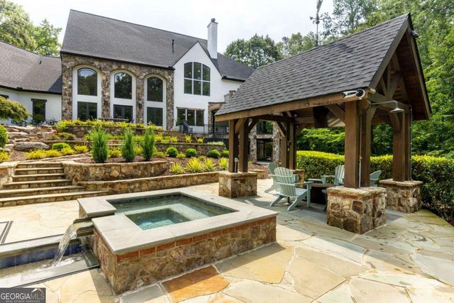 1395 Hearst Drive NE, Brookhaven, GA 30319