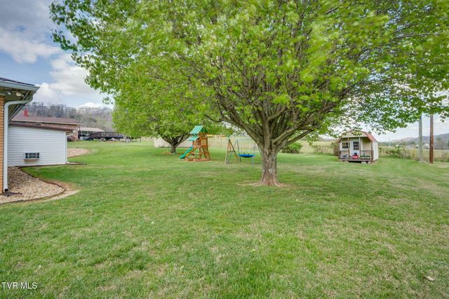 102 Cresswood Drive, Rogersville, TN 37857