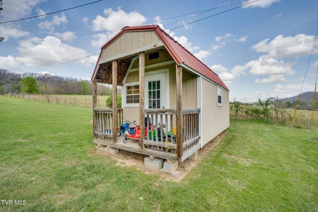 102 Cresswood Drive, Rogersville, TN 37857