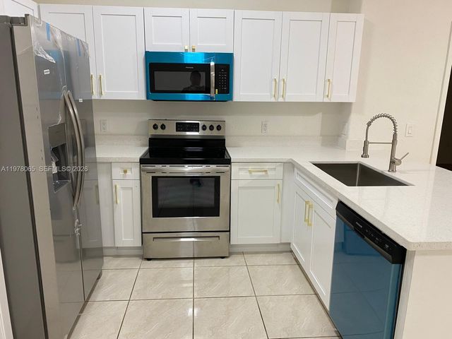 13252 Old Biscayne Dr 803, Homestead, FL 33033