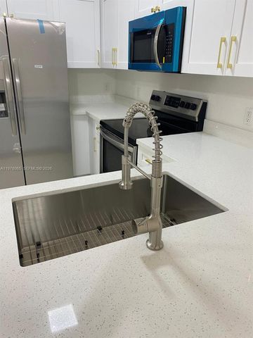 13252 Old Biscayne Dr 803, Homestead, FL 33033