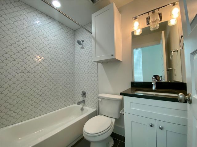 2500 Sweeney LN B - Back House, Austin, TX 78723