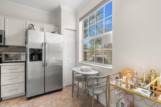 3811 NW 91st Ter, Sunrise, FL 33351