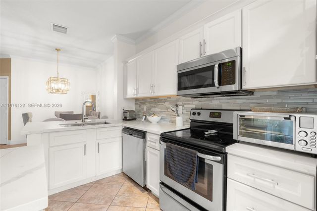 3811 NW 91st Ter, Sunrise, FL 33351