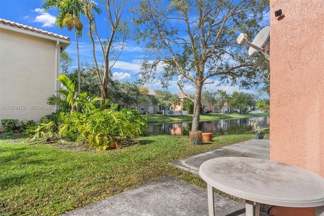 3811 NW 91st Ter, Sunrise, FL 33351