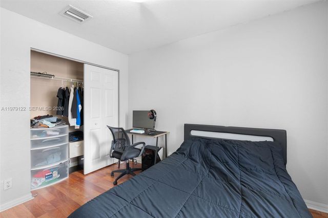 3811 NW 91st Ter, Sunrise, FL 33351