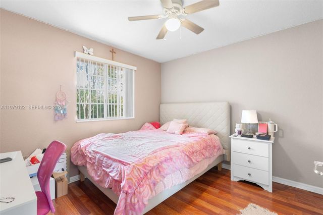 3811 NW 91st Ter, Sunrise, FL 33351