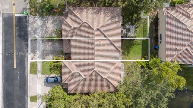 3811 NW 91st Ter, Sunrise, FL 33351