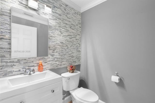 3811 NW 91st Ter, Sunrise, FL 33351