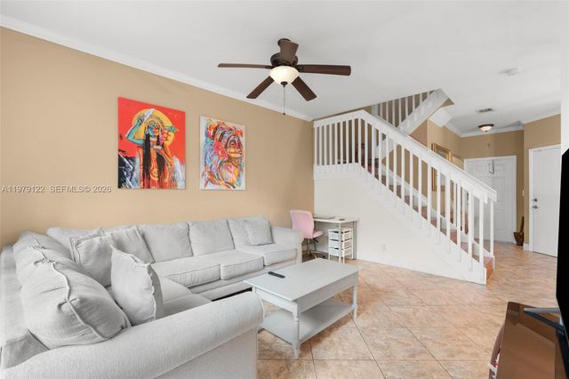 3811 NW 91st Ter, Sunrise, FL 33351