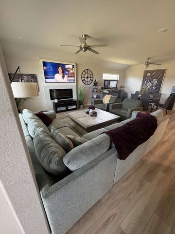 433 Leopold Trail, Waxahachie, TX 75165