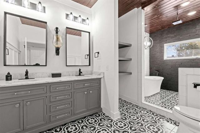 1127 Lakeshore Court, Villa Rica, GA 30180