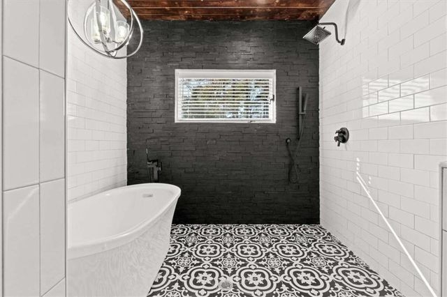 1127 Lakeshore Court, Villa Rica, GA 30180