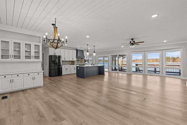 1127 Lakeshore Court, Villa Rica, GA 30180