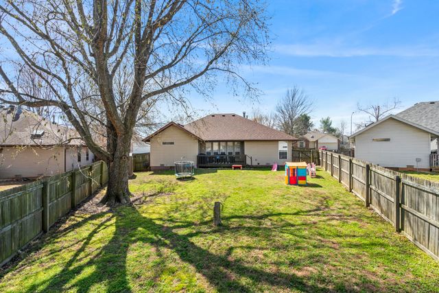 760 S Troy Avenue, Springfield, MO 65802