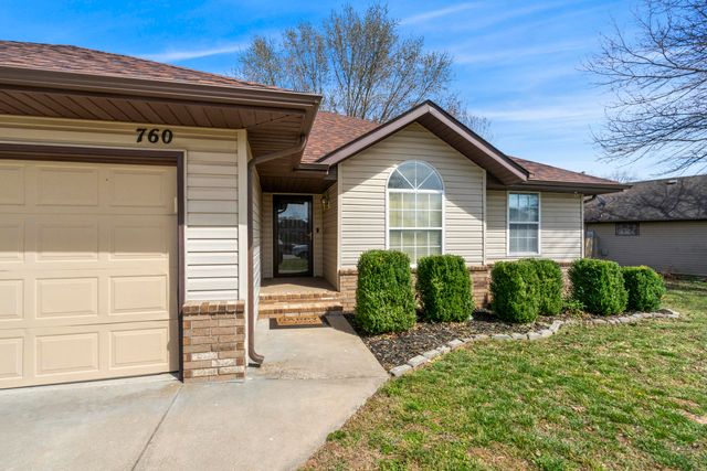 760 S Troy Avenue, Springfield, MO 65802